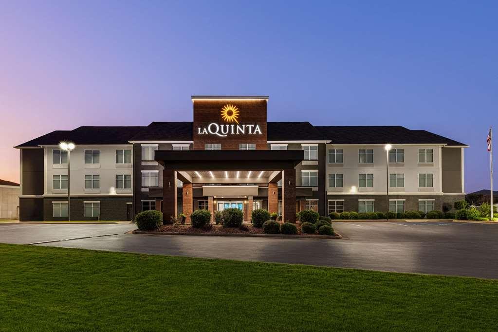 La Quinta By Wyndham Oxford - Anniston Hotel Exterior foto